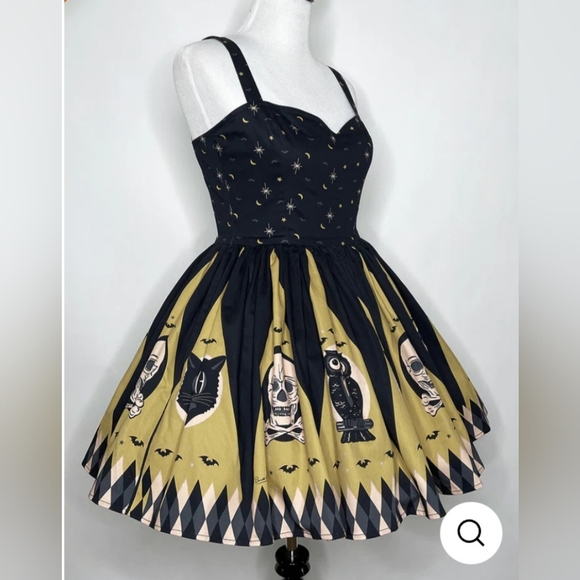 Halloween Dress - Picture 2 of 7